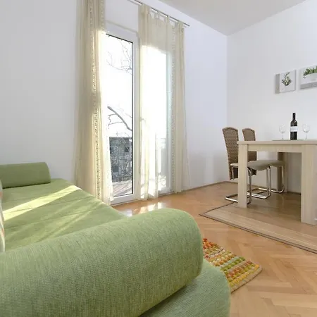 Apartamento Jana *