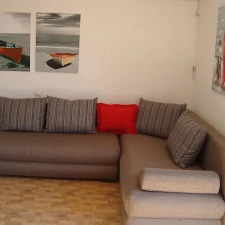 Jana Apartment *